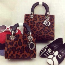 Réplica del bolso Dior Lady Default de piel de cordero marrón