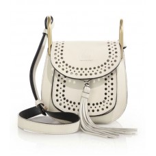 Bolso de hombro mini Chloe Hudson de piel perforada blanca