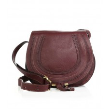 Bolso bandolera mediano redondo Chloe Marcie de terciopelo oscuro. Bolso bandolera mediano redondo Chloe Marcie de terciopelo oscuro.