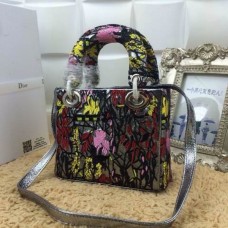 Bolso de imitación Dior Lady de piel de serpiente.