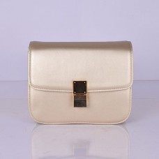 Bolso Celine Classic Box de piel de becerro con solapa, color dorado.