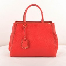 Bolso mediano Fendi 2jours de piel de becerro roja y crin de caballo. Bolso mediano Fendi 2jours de piel de becerro roja y crin de caballo.