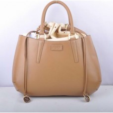Bolso grande Fendi B Fab de piel de ciervo color albaricoque con asa superior. Bolso grande Fendi B Fab de piel de ciervo color albaricoque con asa superior.