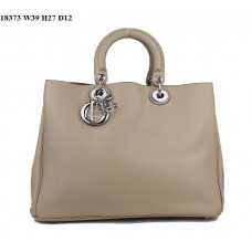 Bolso Dior Diorissimo Jumbo de piel napa color albaricoque (herrajes plateados) 18373