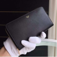 Cartera multifunción con cremallera de Celine en piel de cabra negra.