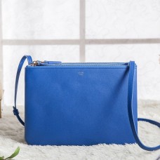 Bolso bandolera grande Celine Trio en piel de becerro azul.
