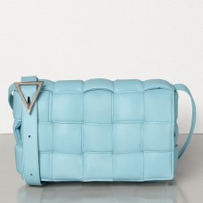 Bolso Cassette acolchado Bottega Veneta en piel de becerro Topazio
