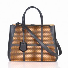 Bolso Fendi 2Jours de piel Ferrari amarilla con cierre de hebilla Bolso Fendi 2Jours de piel Ferrari amarilla con cierre de hebilla