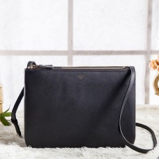 Bolso bandolera grande Celine Trio en piel de becerro negra.