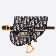 Riñonera Dior Saddle Pouch en lona azul oblicua.
