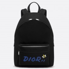 Mochila Dior X Kaws de nailon negro con logo Dior azul