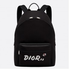 Mochila Dior X Kaws de nailon negro con logo Dior blanco