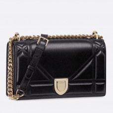 Bolso Dior Diorama negro de piel de cordero con gran motivo Cannage.