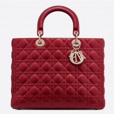 Bolso Lady Dior grande de Dior en piel de cordero roja con estampado Cannage.