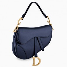 Bolso Saddle de Dior en piel de becerro azul marino