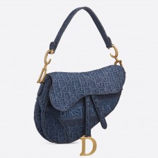 Bolso Saddle de Dior en lona Dior Oblique azul vaquero. Bolso Saddle de Dior en lona Dior Oblique azul vaquero.