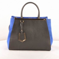 Bolso mediano Fendi 2jours de piel Ferrari negra con detalles de piel de cordero azul. Bolso mediano Fendi 2jours de piel Ferrari negra con detalles de piel de cordero azul.