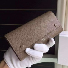 Cartera multifunción Celine en piel Epsom color crema.